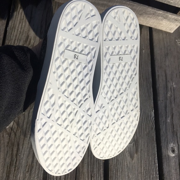 5️⃣🌟! Luichiny Silver Fur Sneakers! NEW! - Picture 7 of 8